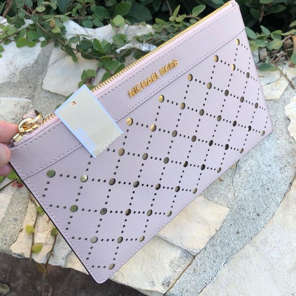 NWT Michael Kors XL Zip perforated Clutch pink - Picture 7 of 7